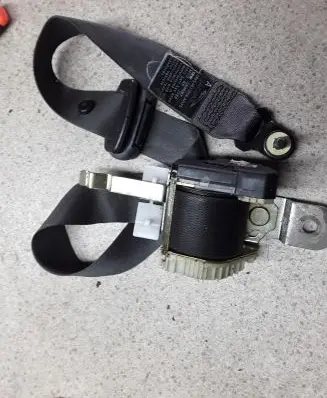Jaguar S-Type Front seatbelt 2R83F611B09AFLEG