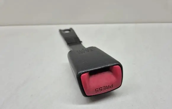 Subaru Forester SH Front seatbelt buckle E034501 B480