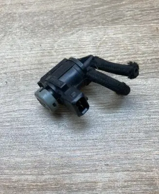 Volkswagen PASSAT B5 Turbo solenoid valve 1J0906283A