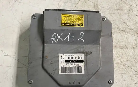 Lexus RX 330 - 350 - 400H Engine control unit/module ECU 8954048341