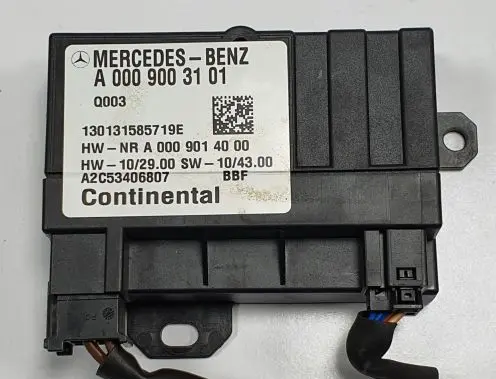 Mercedes-Benz C W204 Fuel pump relay A0009003101