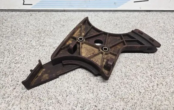 BMW 3 F30 F35 F31 Slide rail for timing chain 7516079