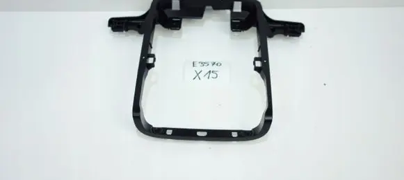 Volkswagen Jetta VI Other interior part 5C6868519