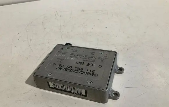 Mercedes-Benz E W211 Bluetooth antenna 2118200885 MC3000DC 09702112
