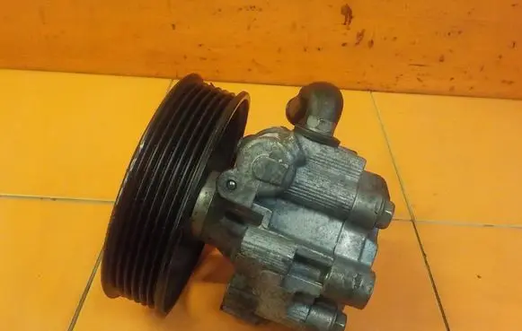 Opel Antara Power steering pump 3MB64