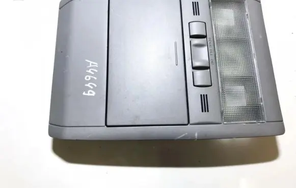 Toyota Prius (XW20) Front seat light