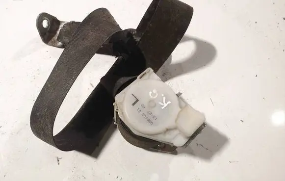 Opel Zafira A Middle seatbelt (rear) 