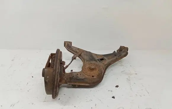 Volkswagen Multivan T4 Rear wheel hub spindle/knuckle 