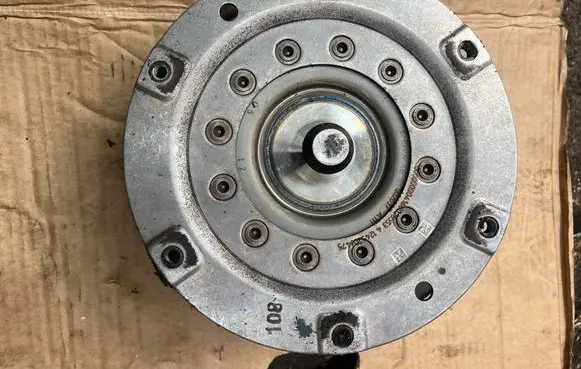 BMW X1 E84 Other gearbox part 24407584406 7584406