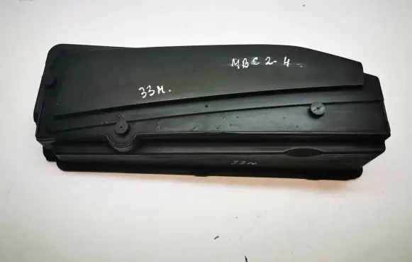 Mercedes-Benz C W204 Air filter box cover 