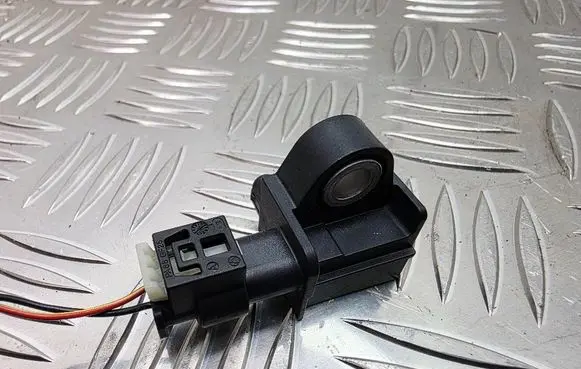 Mercedes-Benz E W213 Airbag deployment crash/impact sensor 2229051400