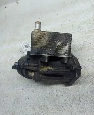 BMW 5 E39 Oil filter mounting bracket