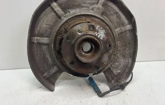 BMW 5 E60 E61 Rear wheel hub
