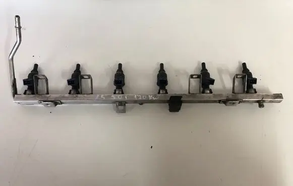 BMW 3 E90 E91 Fuel injectors set 143982702