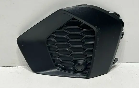 Audi A3 8Y Front bumper lower grill 8Y0807682A 969476