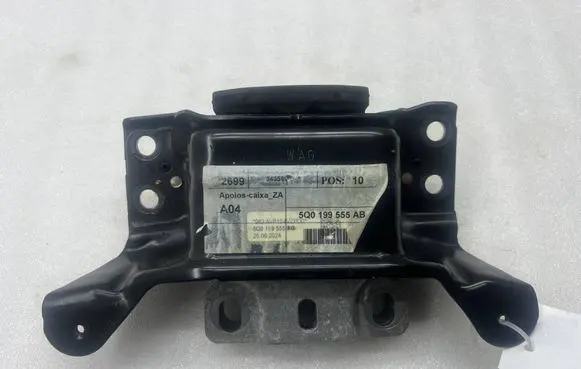 Audi A3 8Y Engine mount bracket 5Q0199555AB