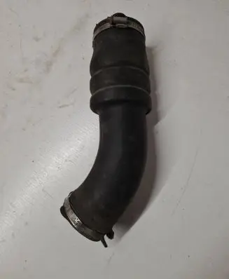 Volvo V50 Air intake hose/pipe 08692401