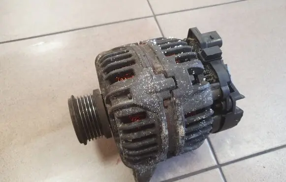Iveco Daily 4th gen Generator/alternator 504087183
