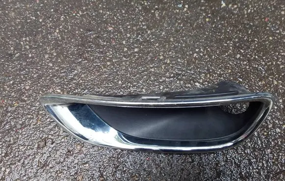 Jeep Grand Cherokee Front fog light trim/grill 68143087AB