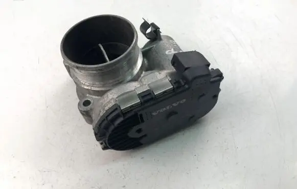 Volvo XC70 Throttle valve 31216665