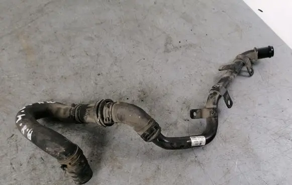 Audi A8 S8 D3 4E Engine coolant pipe/hose 4E0121485F