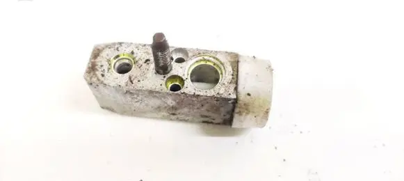 Air conditioning (A/C) expansion valve