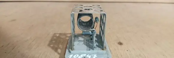 Coolant fan relay