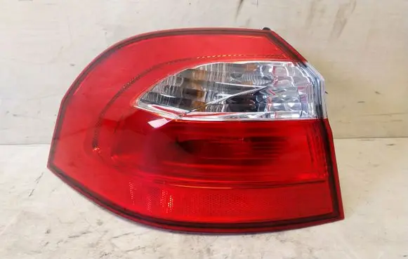 KIA Rio Rear/tail lights 924011W2L