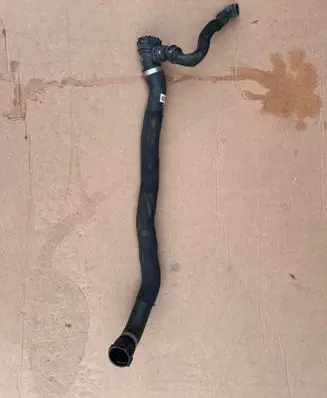 BMW 5 G30 G31 Engine coolant pipe/hose 8581028 9299619