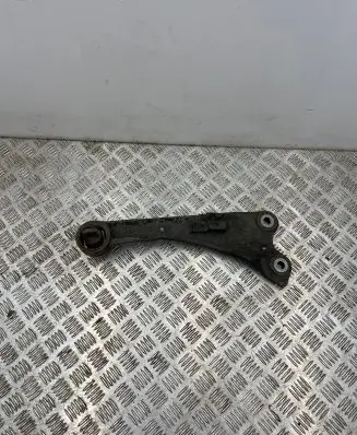 Toyota Auris E180 Rear control arm