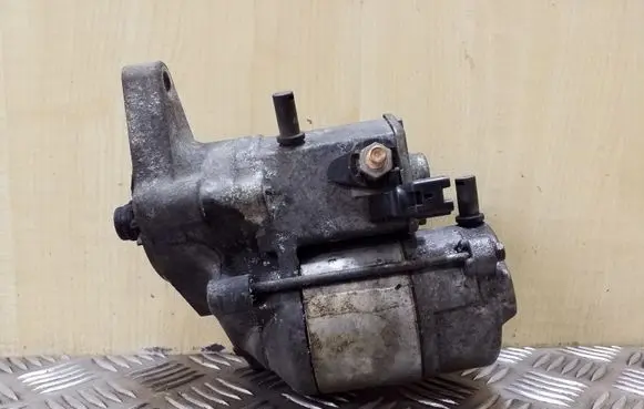 Toyota Yaris Verso Starter motor 2810033050 4280000570