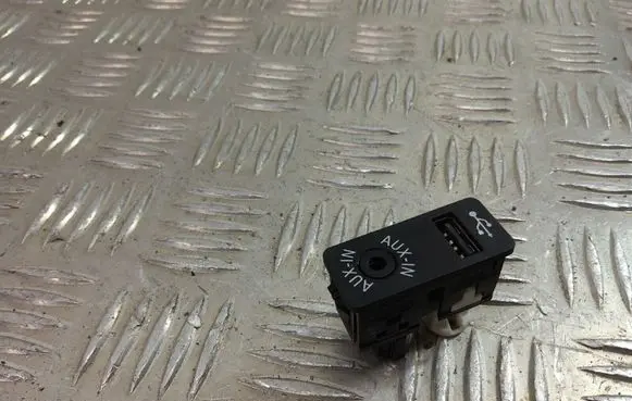 BMW X1 F48 F49 AUX in-socket connector 9229246