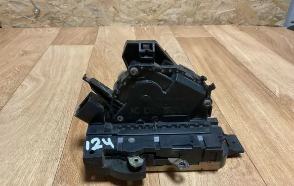 Ford Focus Front door lock 2S4AA21813CB 391103A 1E0249