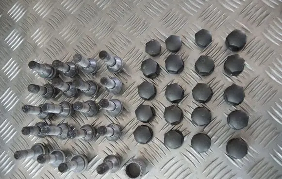 Volvo XC60 Nuts/bolts 