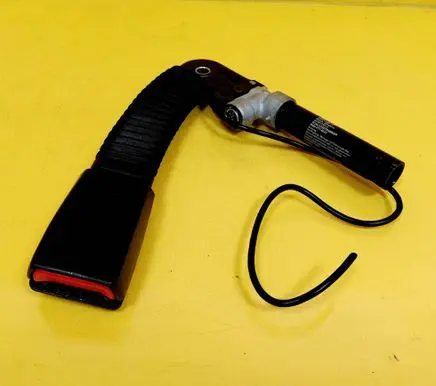 BMW 3 E46 Front seatbelt 8253734R