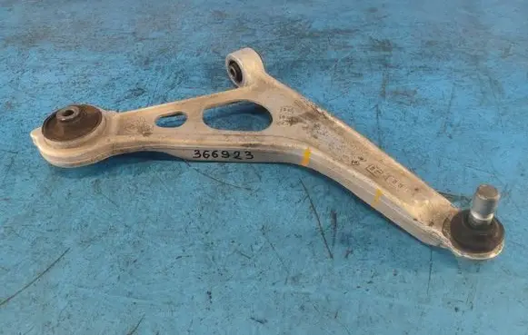 Nissan X-Trail T33 Front lower control arm/wishbone 545006RA0B