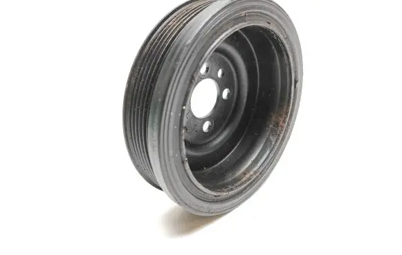 Volkswagen Golf VII Crankshaft pulley 04L105225
