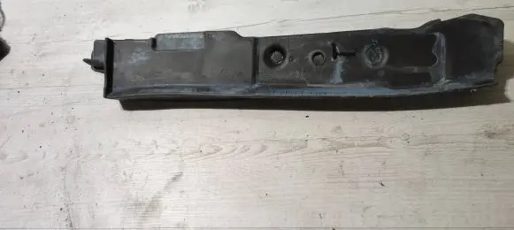 Audi TT TTS Mk2 Fender foam support/seal 8J0821112A
