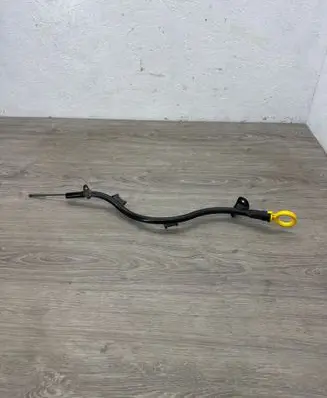 Volkswagen Golf VII Oil level dip stick 04L103634B