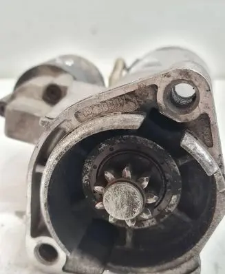 Volkswagen PASSAT B5 Starter motor 1005831133