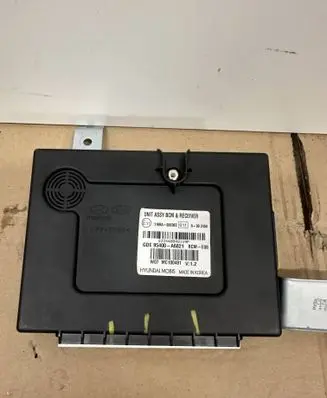 Hyundai i30 Comfort/convenience module 95400A6821