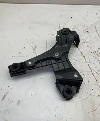 Volvo S60 Air filter cleaner box bracket assembly 30636575