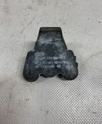 BMW X3 F25 Radiator mount bracket 17117544550 7544550
