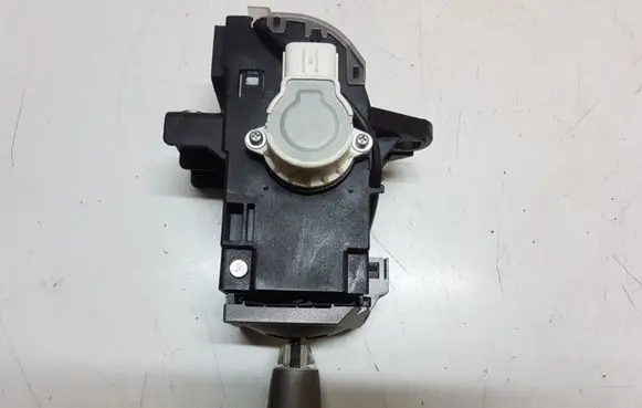 Toyota Prius (XW20) Gear shifter/selector 8945147030 1923002020