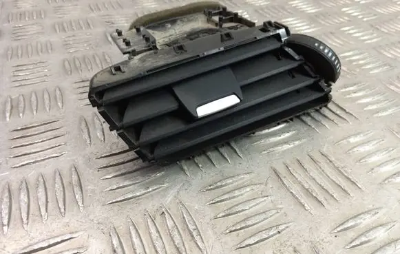 BMW X1 F48 F49 Dashboard side air vent grill/cover trim 9292739
