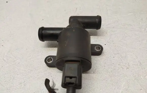 Audi A6 C7 Electric auxiliary coolant/water pump 4H0121671B