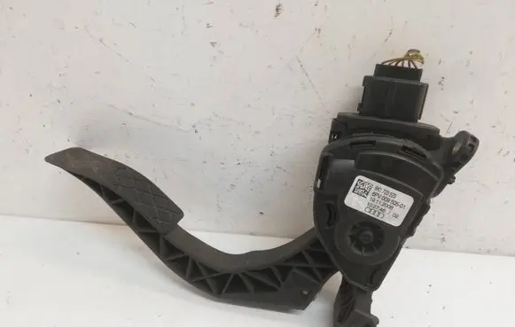 Audi Q5 SQ5 Accelerator throttle pedal 8K1723523 6PV00950501