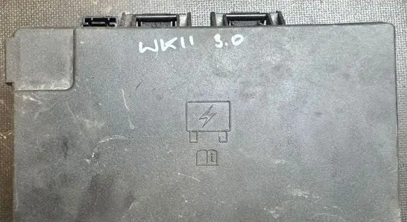 Jeep Grand Cherokee Fuse box set P68194607AE 16238DA 14114G