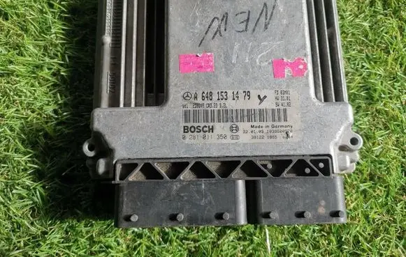Mercedes-Benz E W124 Engine control unit/module A6481531479 0281011350