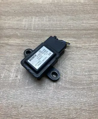 BMW 5 E39 ESP acceleration yaw rate sensor 6753694 0265005248